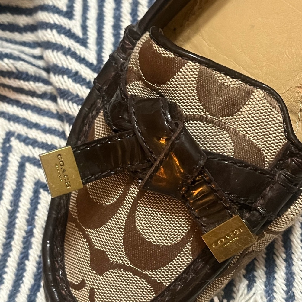 COACH C logo monogram brown loafers shoes with bow GUC 8 - Picture 2 of 9